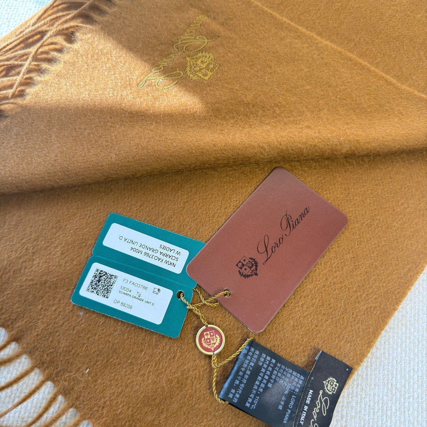 Loro Piana Long Scarf Camel Cashmere 150412