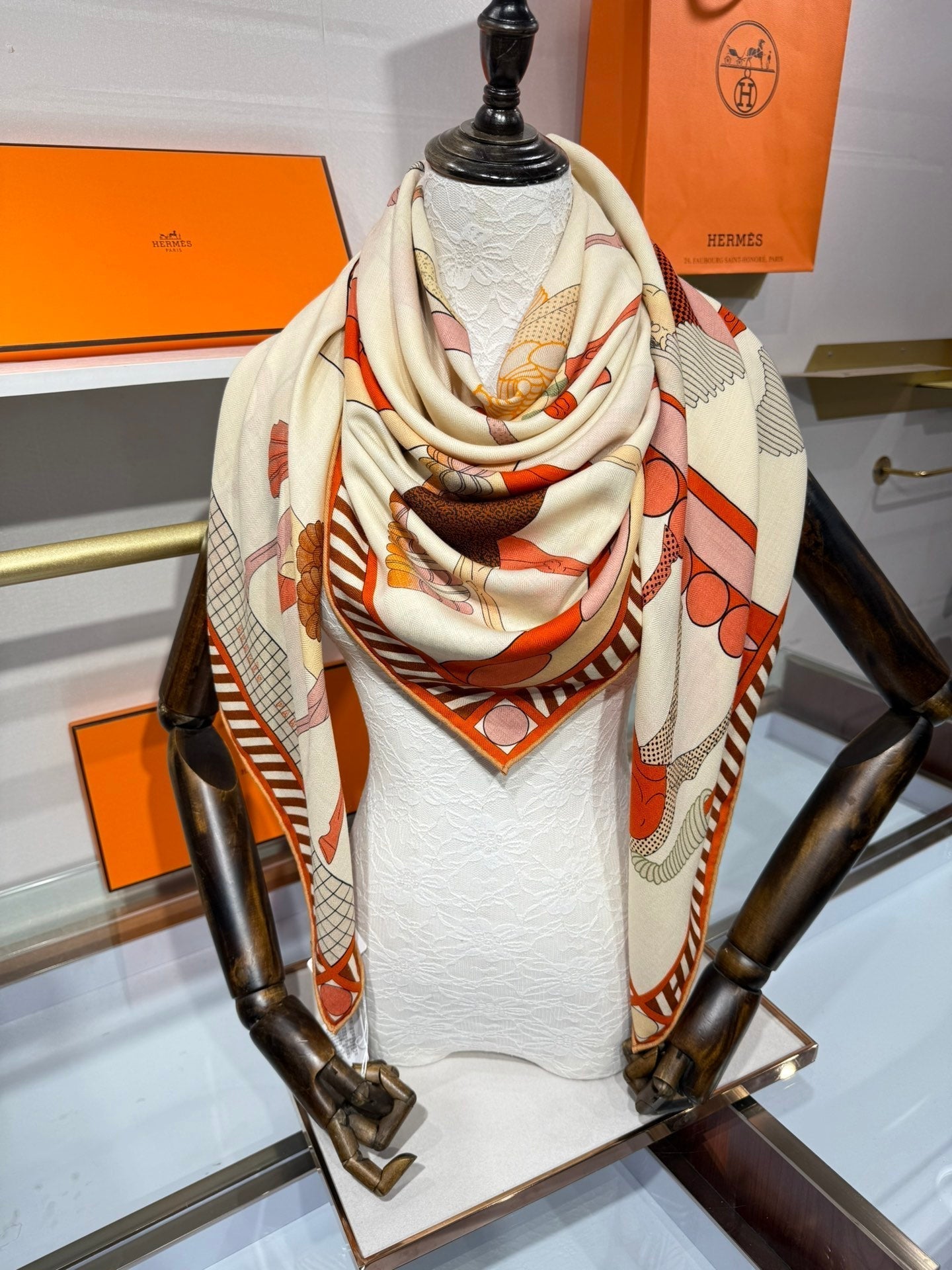 HM A Toute Allure Scarf 140 Ivory Orange Cashmere Silk 200680