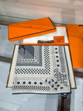 HM Couvertures et Tenues de Jour Bandana Scarf Scarf 140 Ivory Blue Cashmere Silk