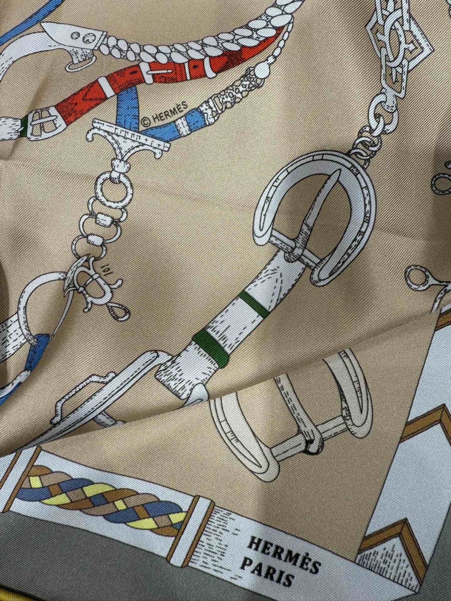 HM Les Chevaux Scarf 90x90 Beige Colorful Twill Silk 209499