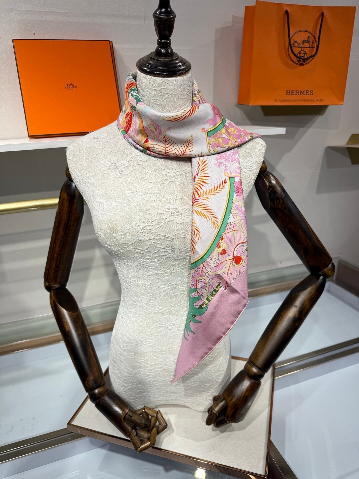 HM Aloha Scarf 90x90 Pink Colorful Twill Silk 209508