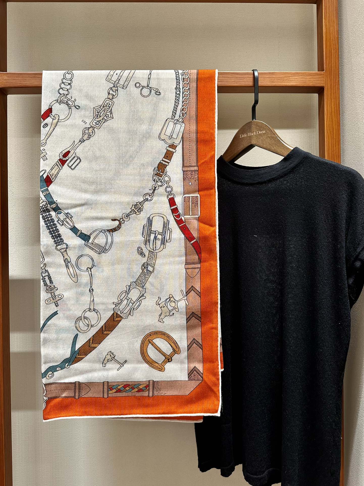 Chevaux Dechaines Shawl 135 CM IN Orange Colorful Cashmere Silk 373685
