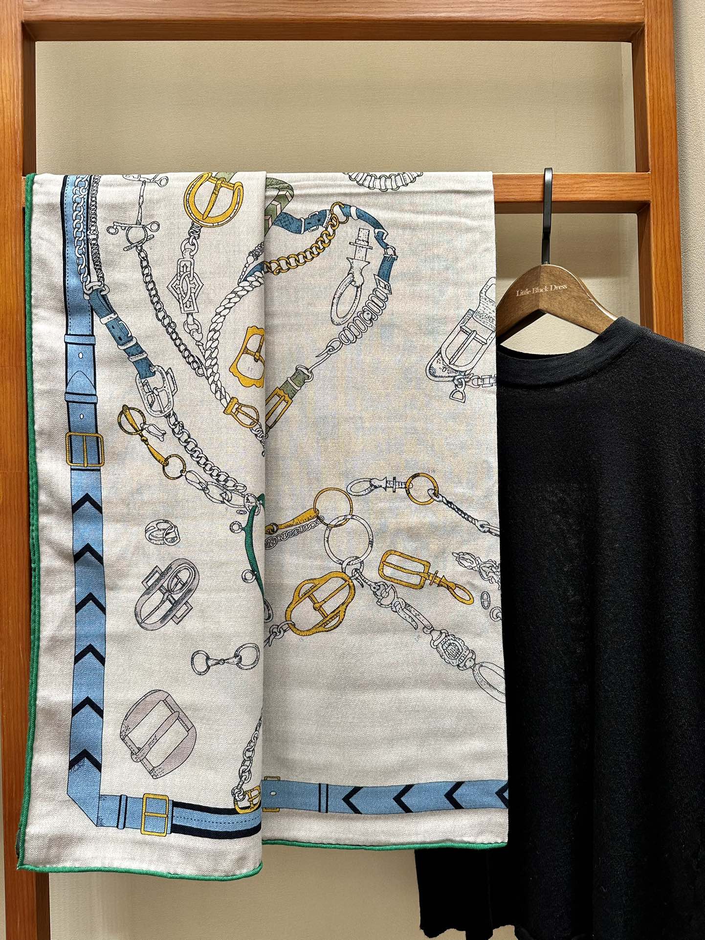Chevaux Dechaines Shawl 135 CM IN Light Blue Colorful Cashmere Silk 373686