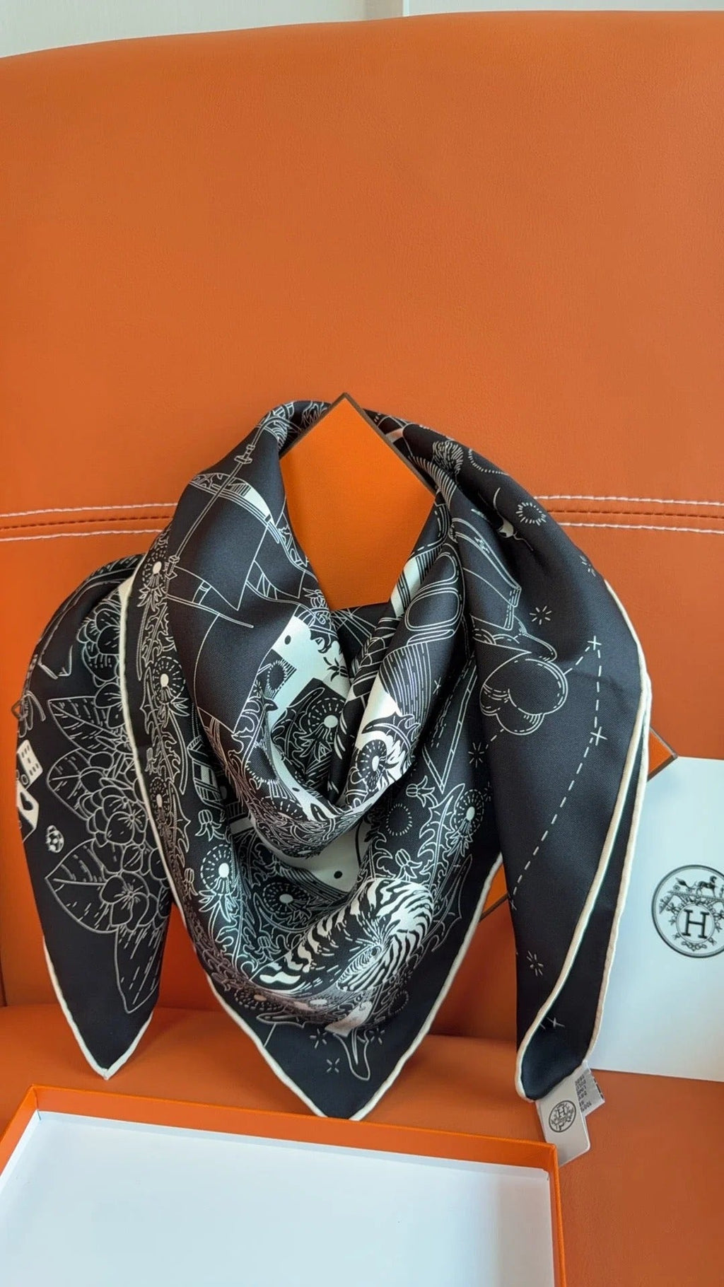 HM 26s 90 Scarf Black White Colorful Mulberry Silk 153396