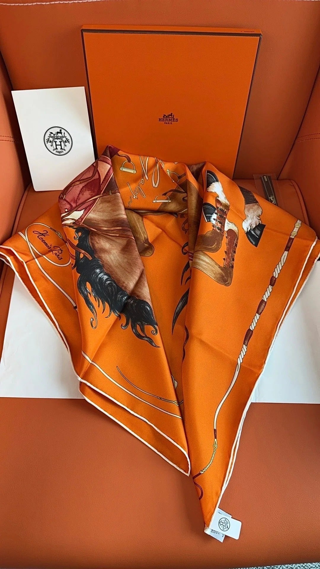 HM 26s 90 House Scarf Orange Colorful Mulberry Silk 153377