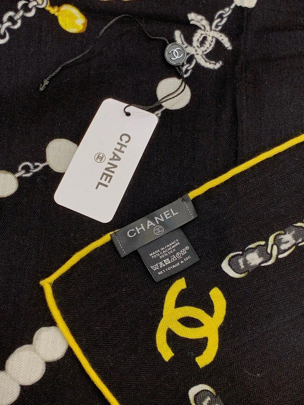 CHANEL 25S SCARF 135 CM IN CASHMERE SILK 941837