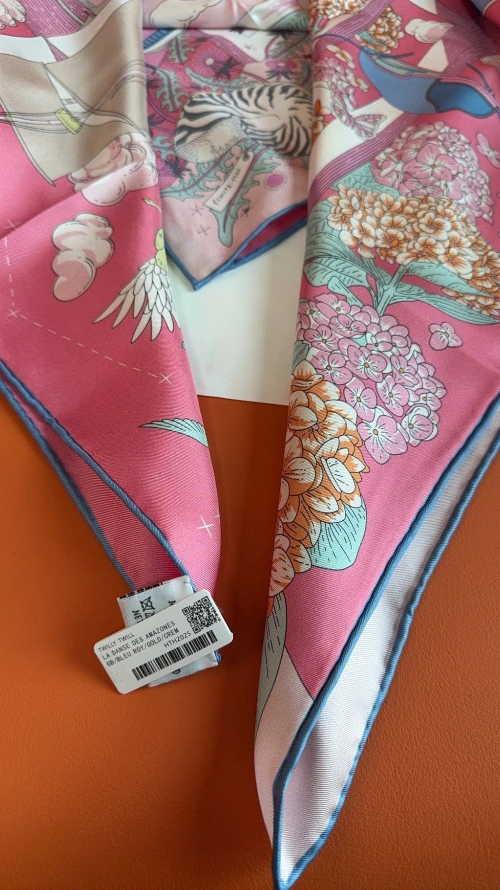 HM 26s 90 Scarf Pink Colorful Mulberry Silk 153388