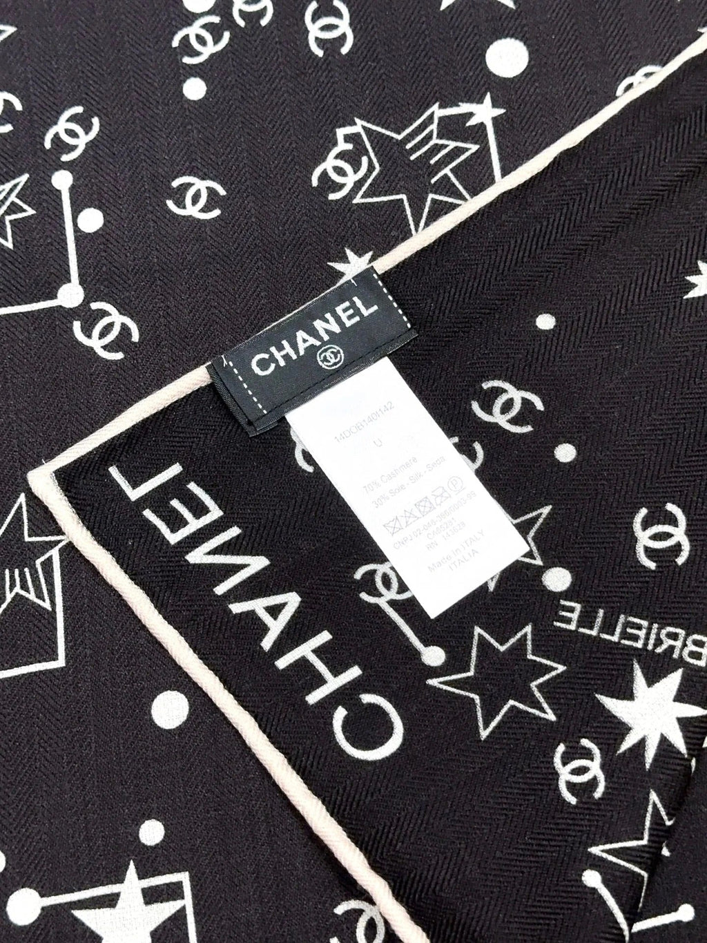 CHANEL 25S SCARF 140 CM IN CASHMERE SILK 943918