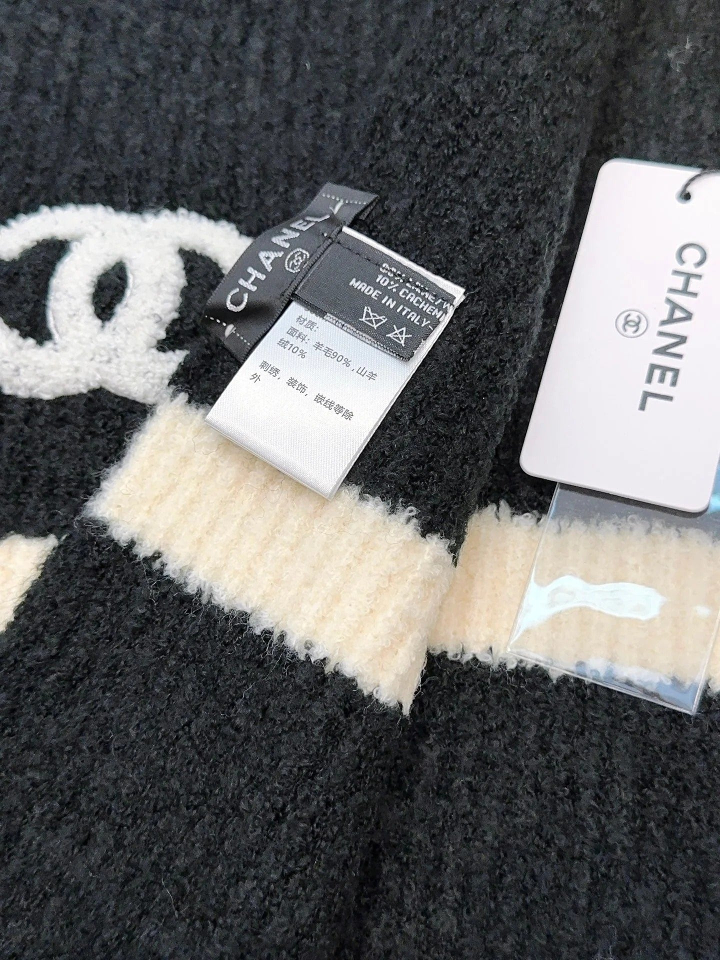 CHANEL 25S SCARF 175 CM IN WOOL CASHMERE 943159