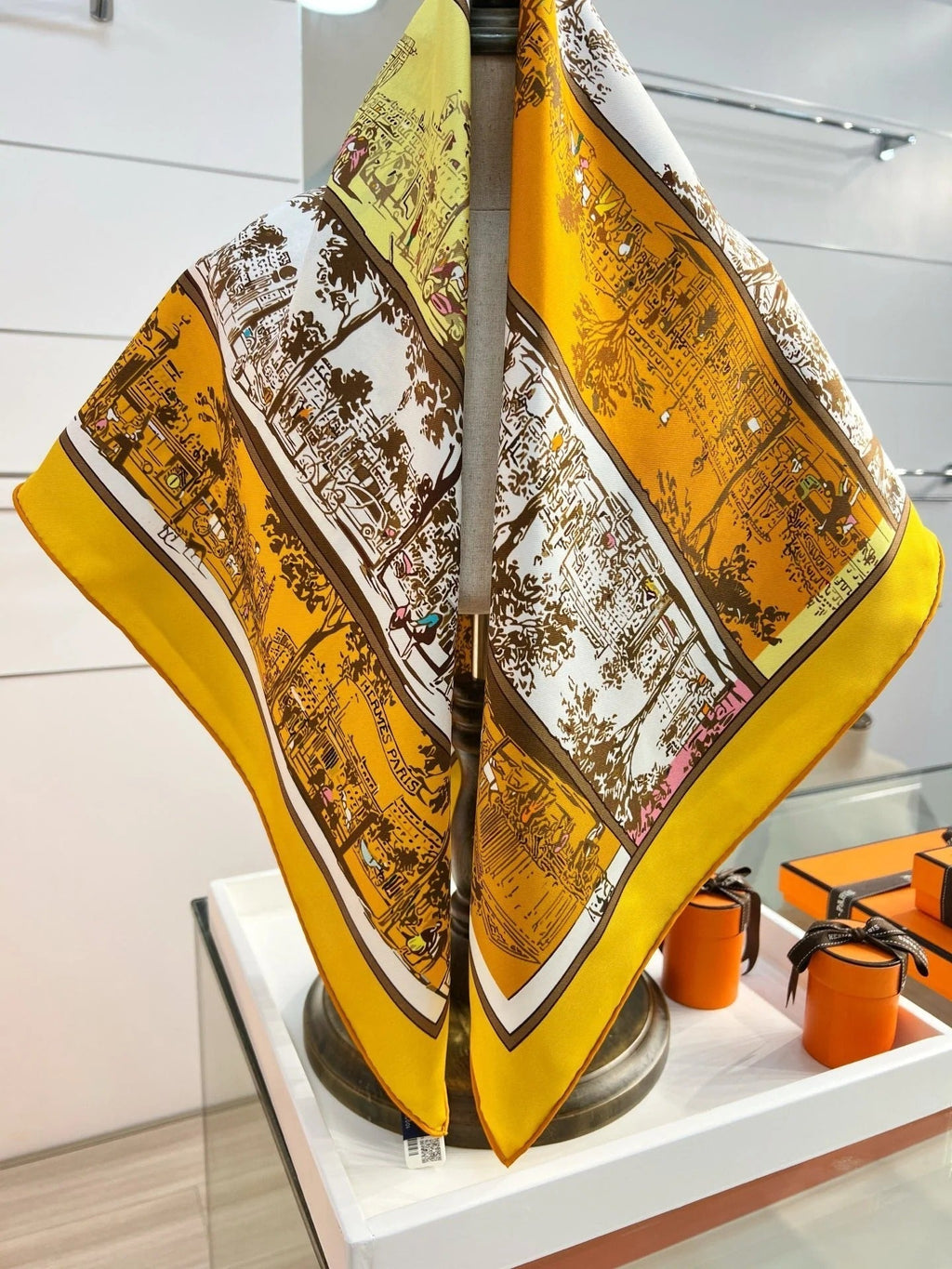 HM 26s Knitting Scarf 90 Yellow Brown Colorful Mulberry Silk 147544