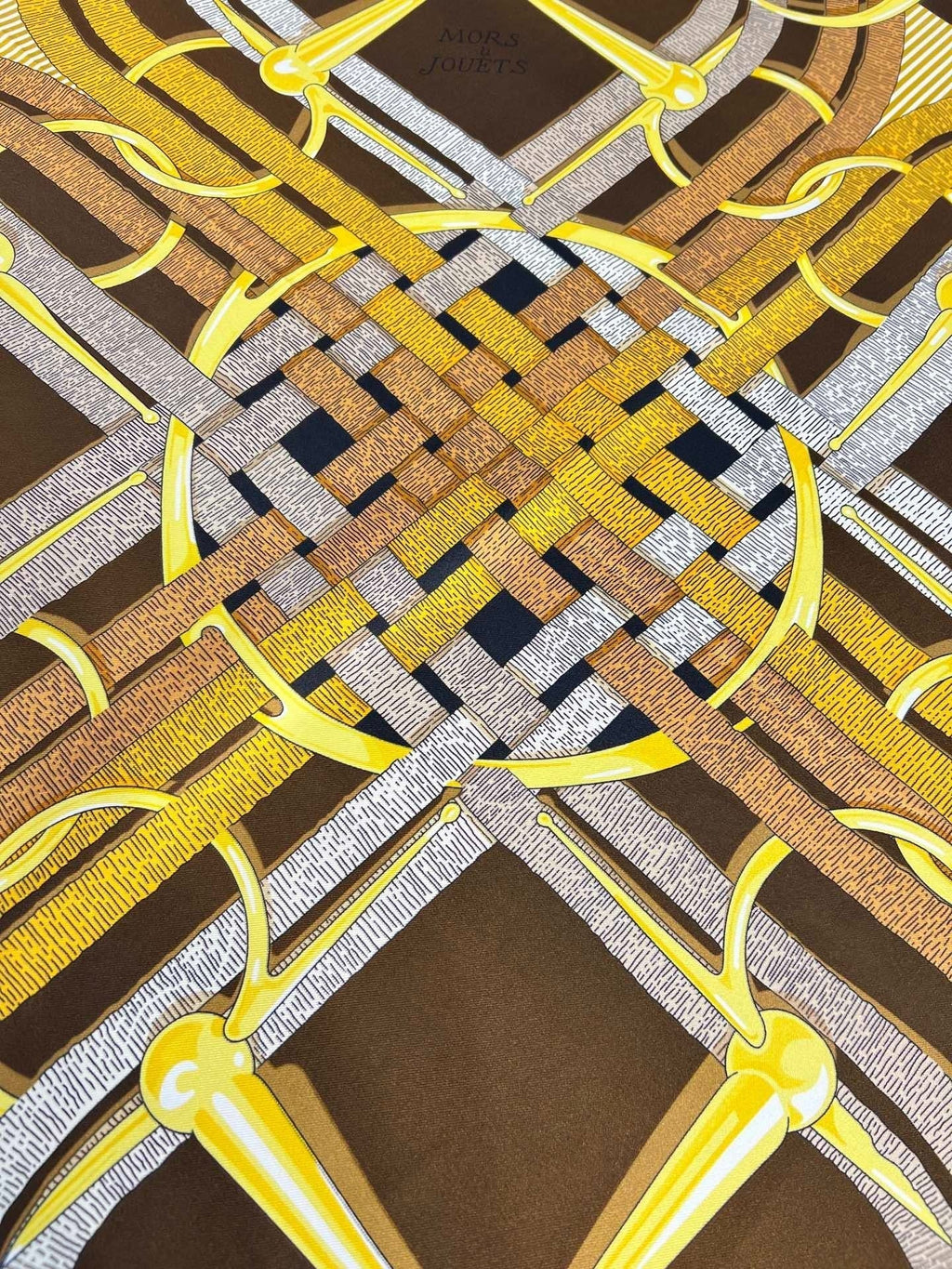 HM 26s Double-sided Scarf 90 Yellow Brown Colorful Mulberry Silk 152282