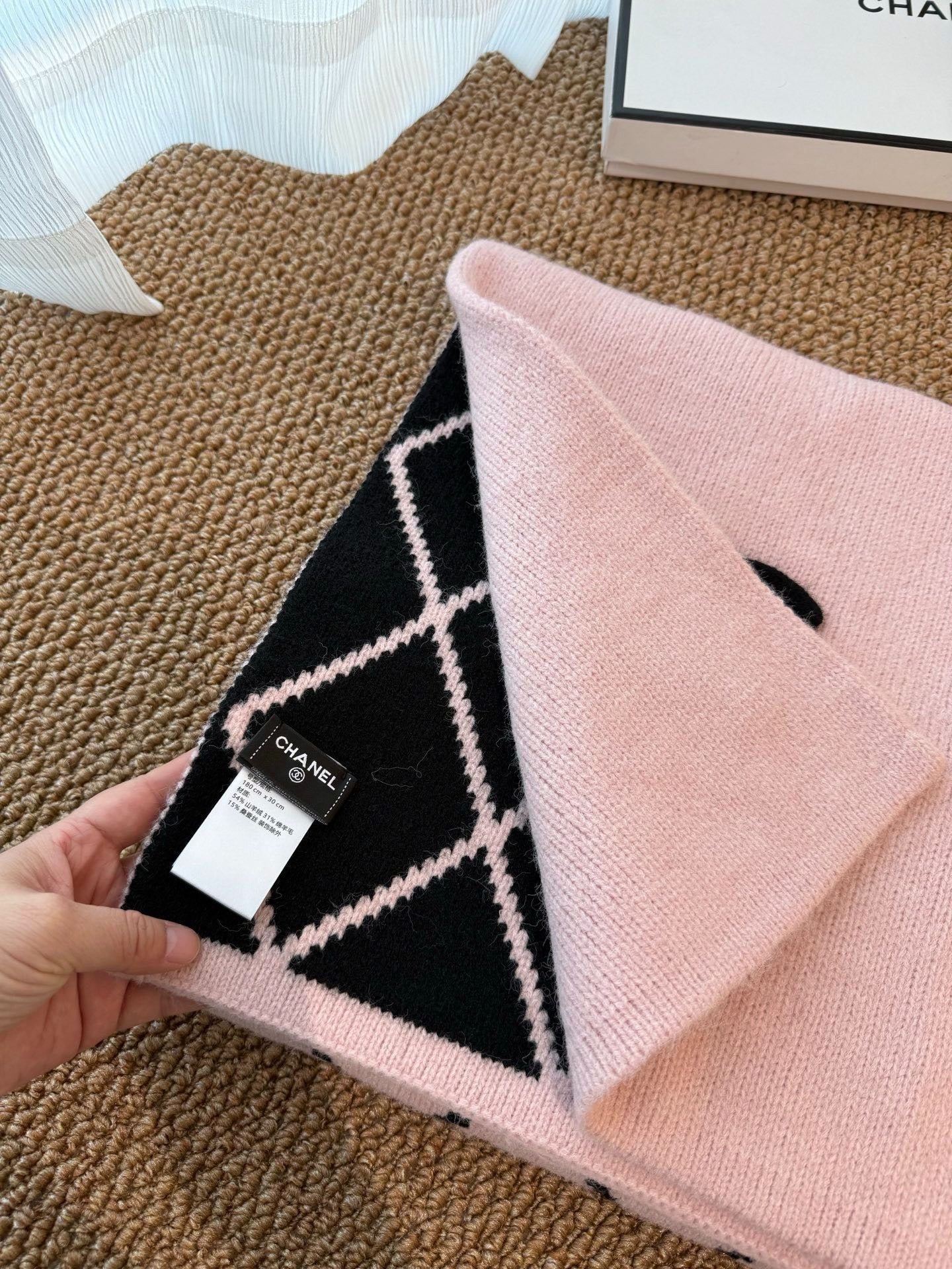 CHANEL 25S SCARF 180 CM IN WOOL CASHMERE 943030