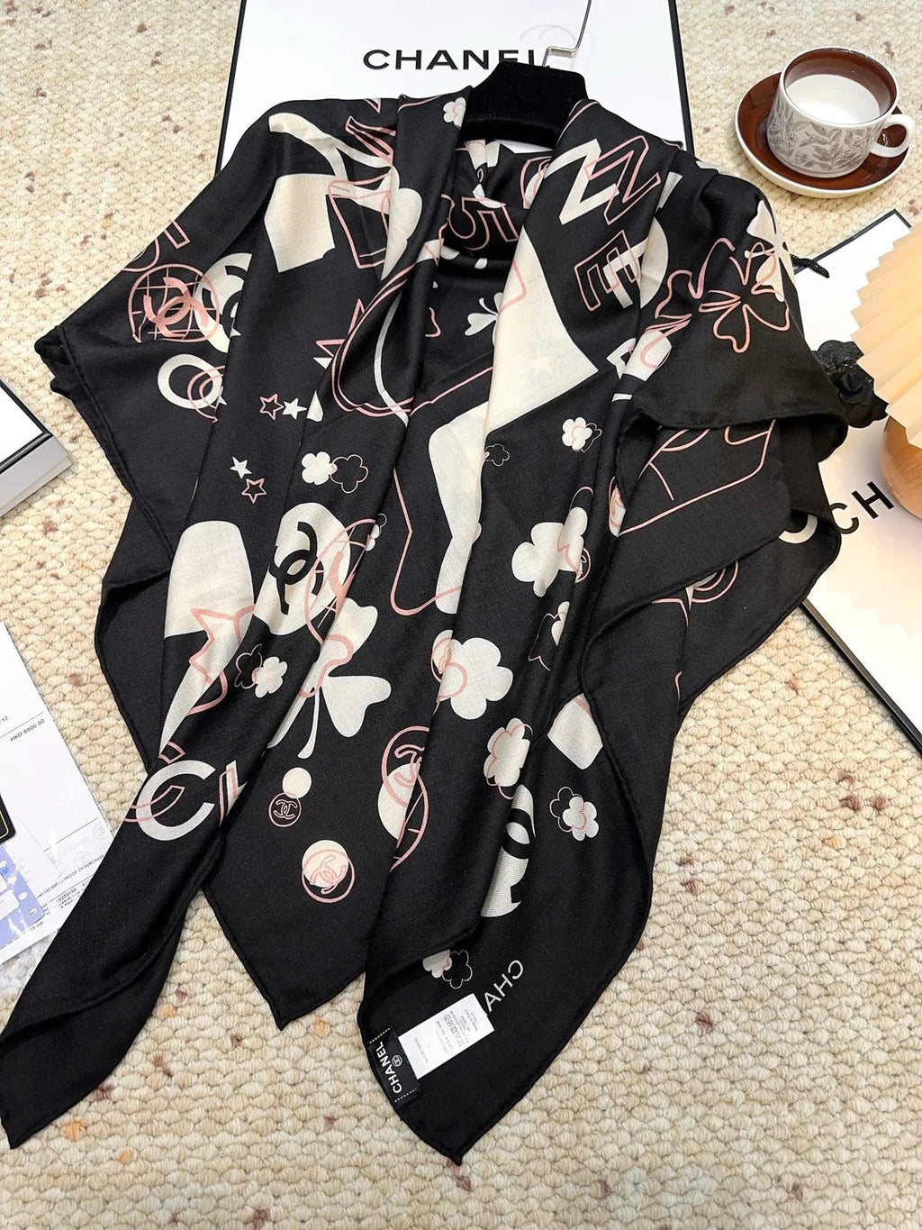 CHANEL 25S SCARF 140 CM IN CASHMERE SILK 943926