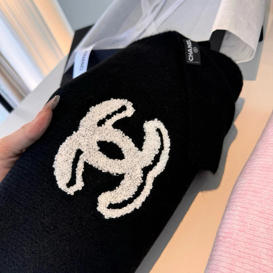 CHANEL 25S SCARF 180 CM IN CASHMERE 944019