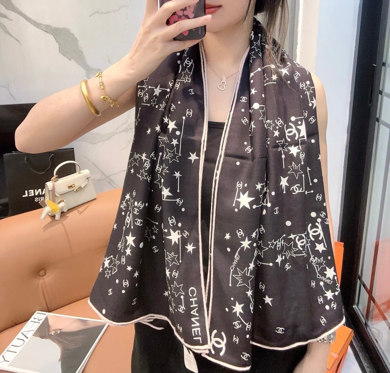 CHANEL 25S SCARF 140 CM IN CASHMERE SILK 943918