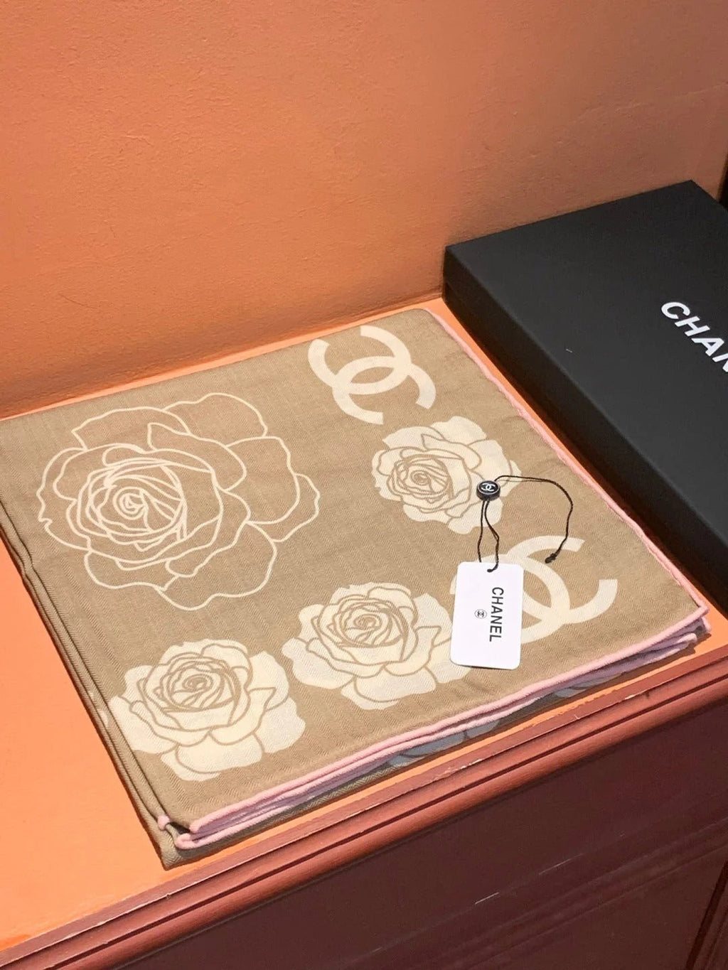 CHANEL 25S SCARF 140 CM IN CASHMERE AND SILK 943337
