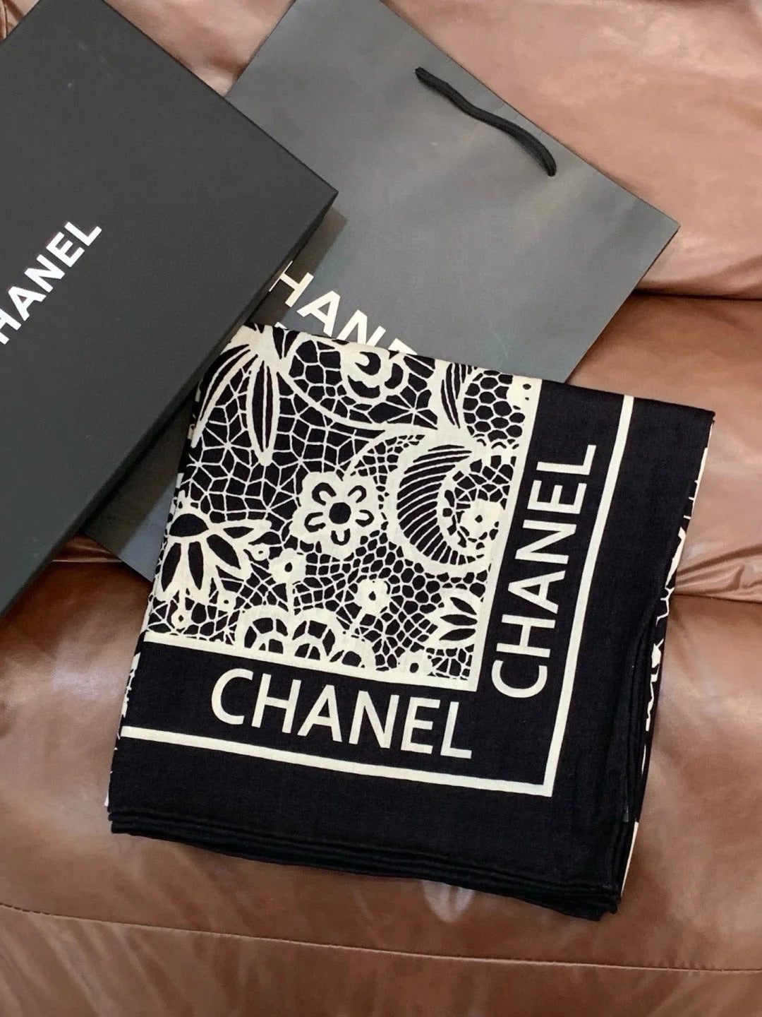 CHANEL 25S SCARF 135 CM IN CASHMERE AND SILK 943317