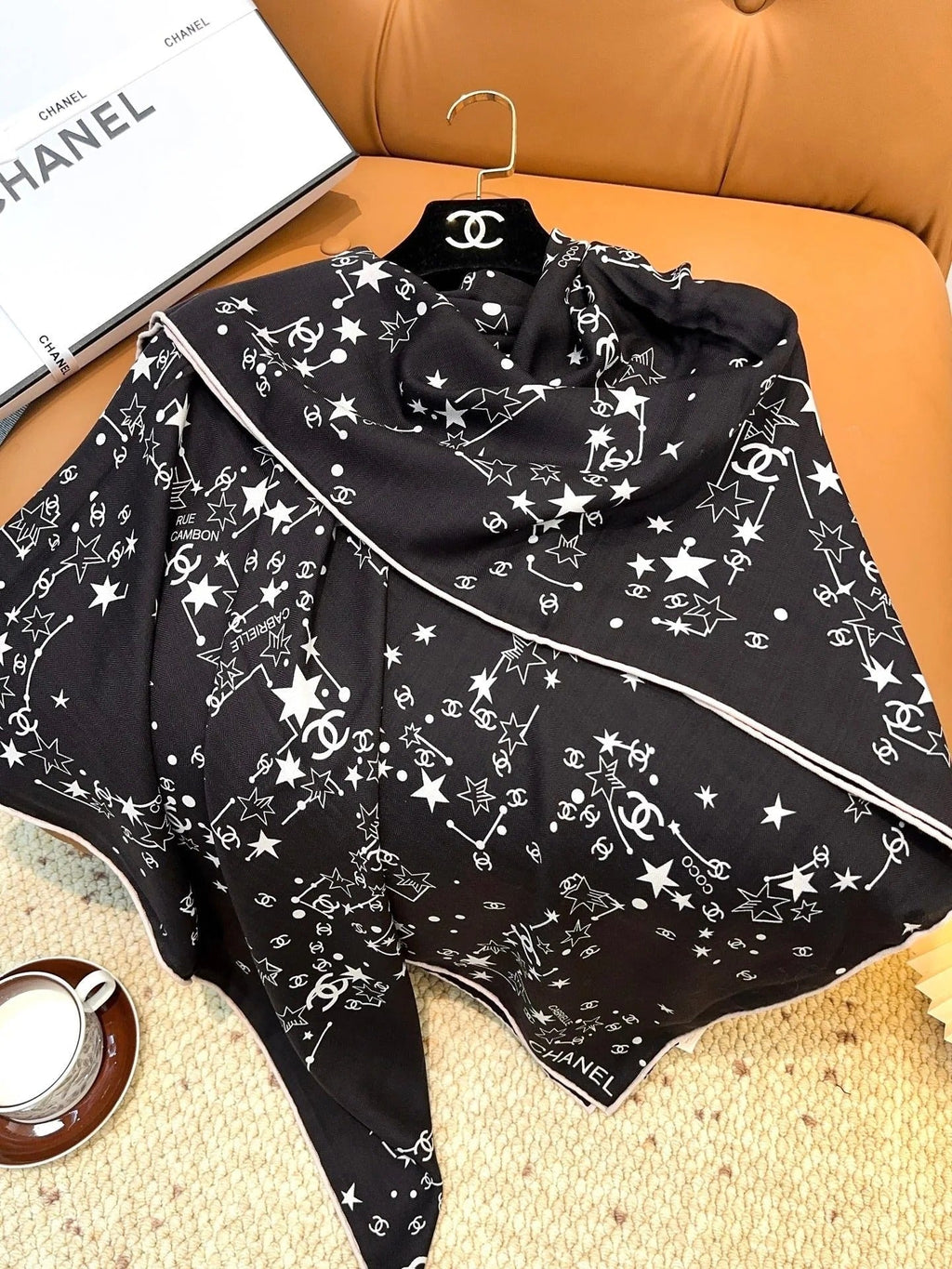 CHANEL 25S SCARF 140 CM IN CASHMERE SILK 943918