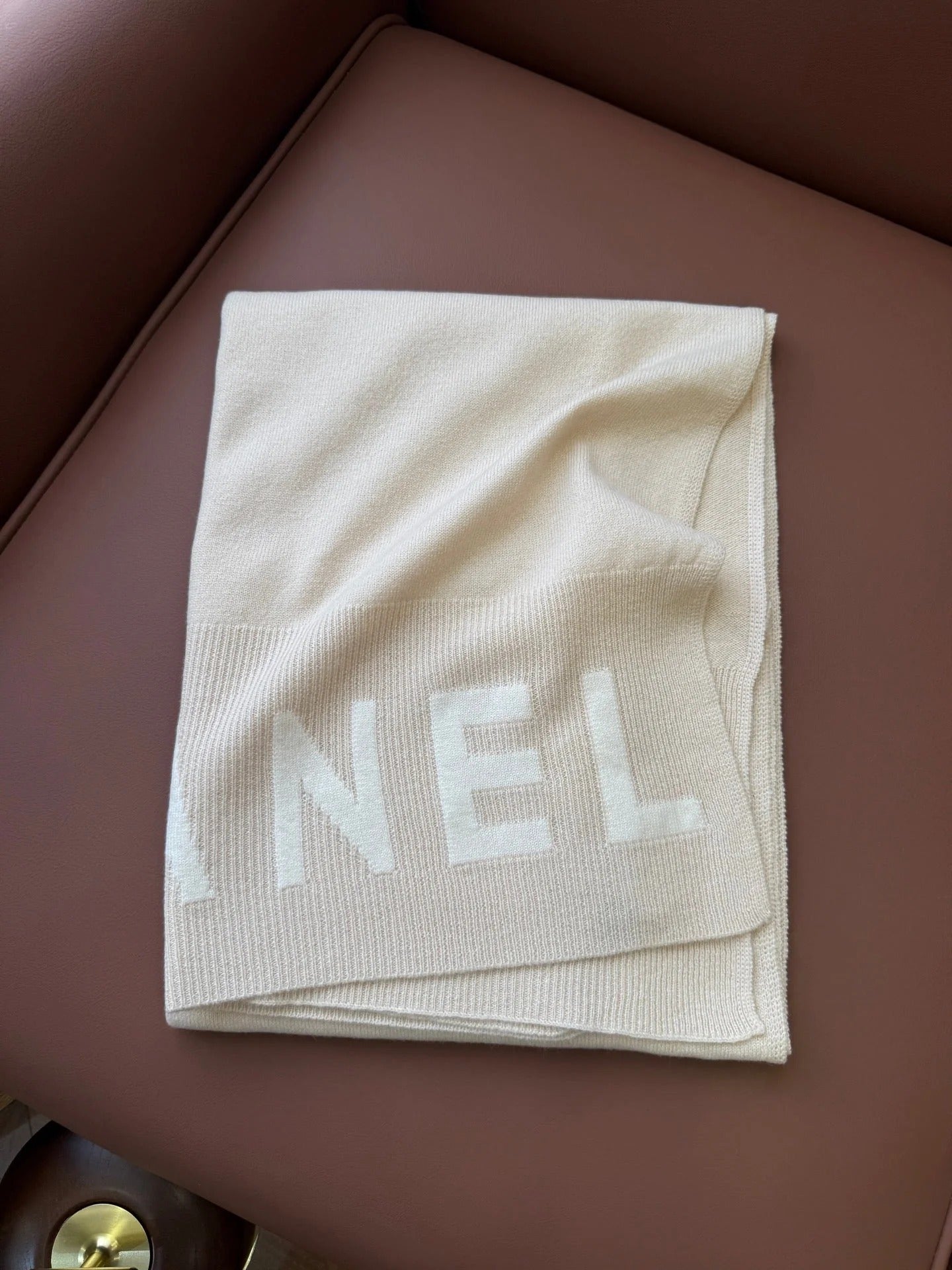 CHANEL 25S SCARF 170 CM IN CASHMERE 943079