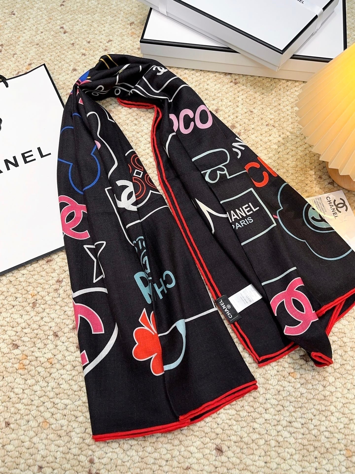 CHANEL 25S SCARF 140 CM IN CASHMERE SILK 943927